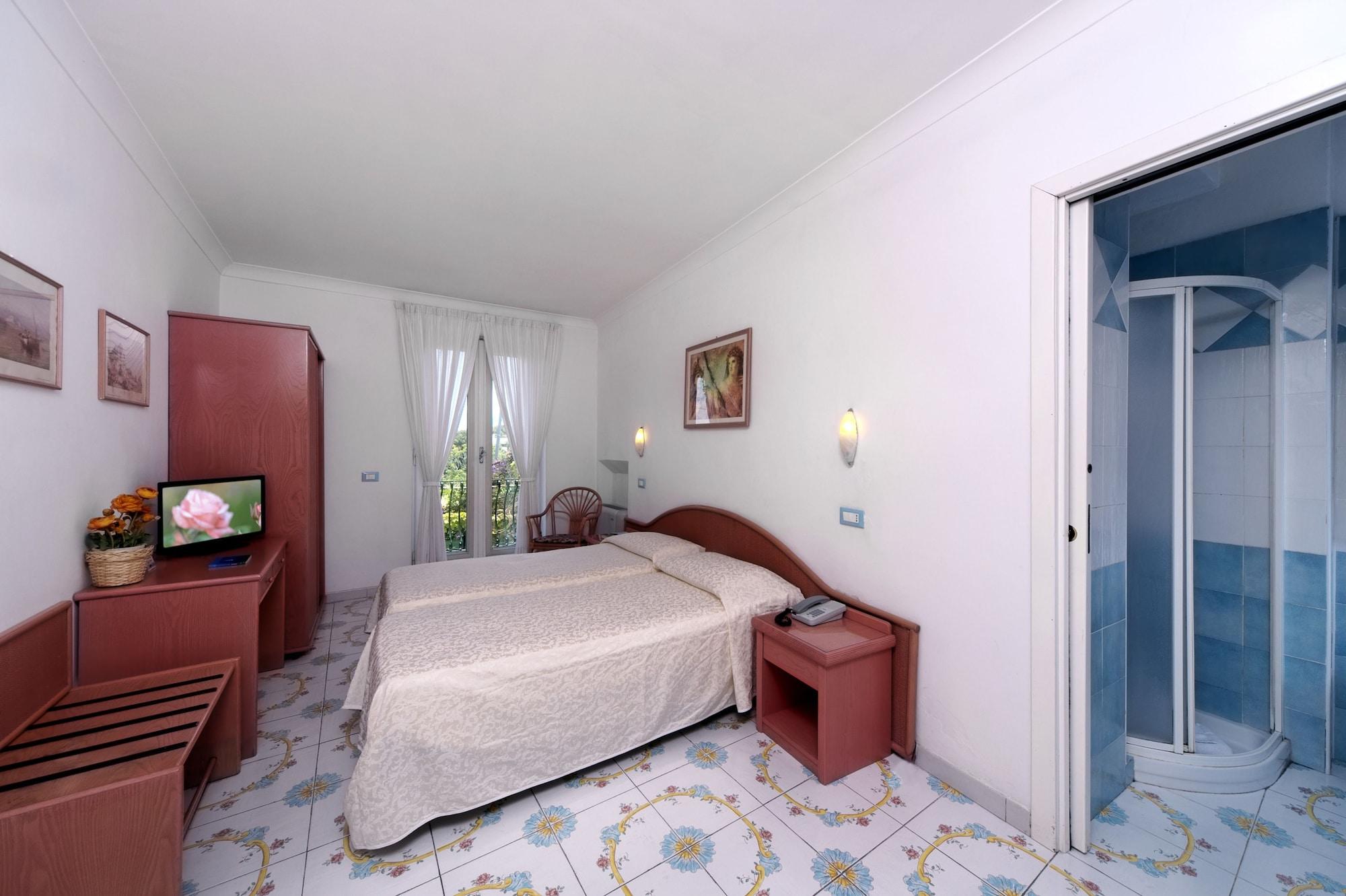 Hotel Bellevue Benessere & Relax Ischia Ngoại thất bức ảnh