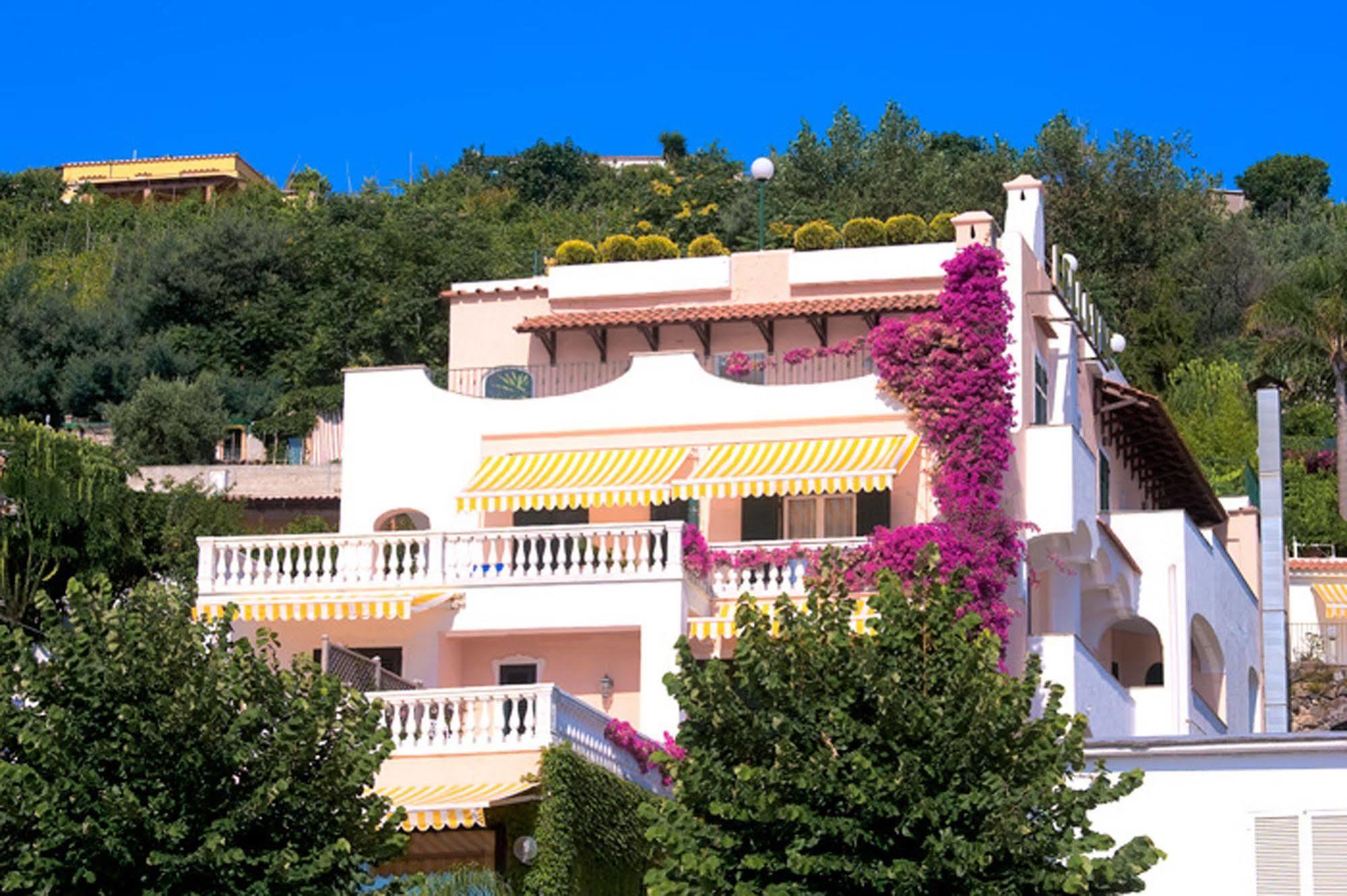 Hotel Bellevue Benessere & Relax Ischia Ngoại thất bức ảnh