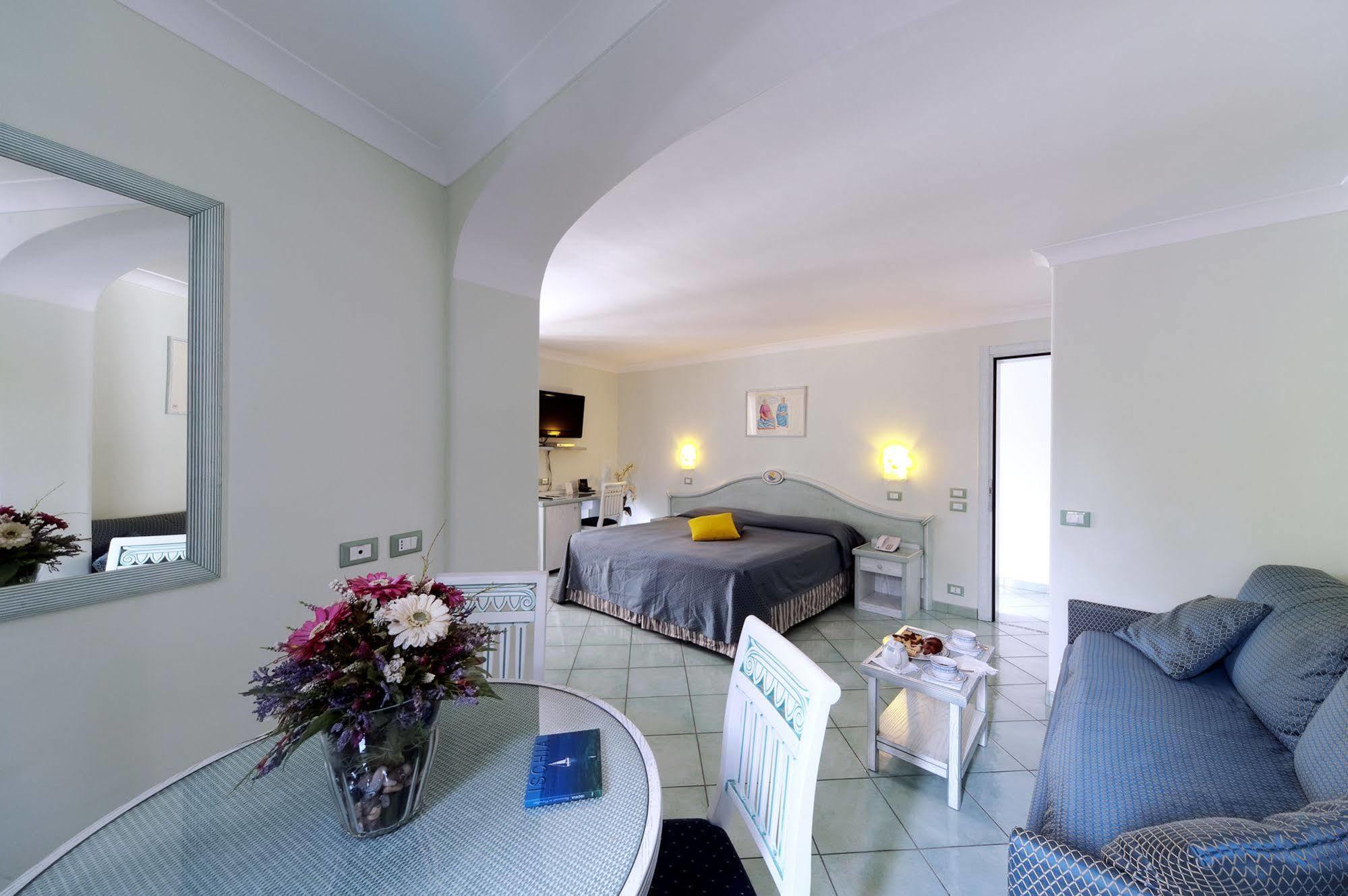 Hotel Bellevue Benessere & Relax Ischia Ngoại thất bức ảnh
